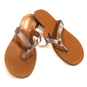 COACH Gold Leather Slip On Thong SANDALS 8.5B